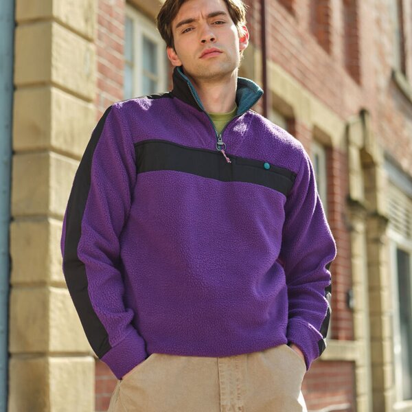 Vintage fleece pullover Thumbnail